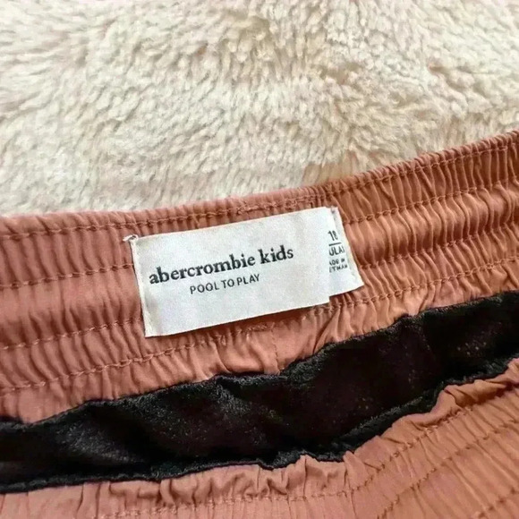 Abercrombie Kids Shorts 17/18 - Picture 3 of 4